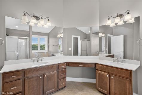 22334 Pinnacle Point Strongsville OH 44149