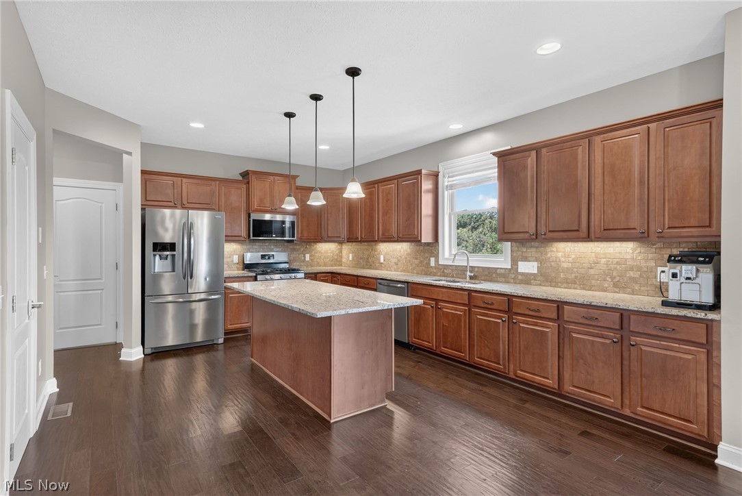 22334 Pinnacle Point Strongsville OH 44149