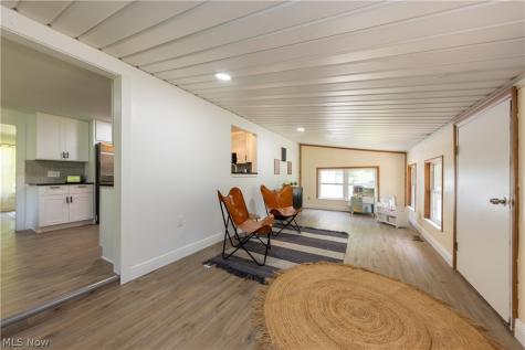 12133 Snow Road Burton OH 44021
