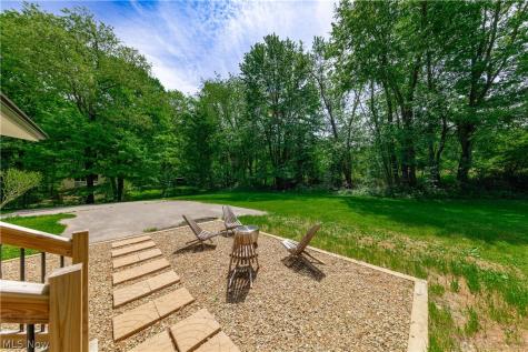 12133 Snow Road Burton OH 44021