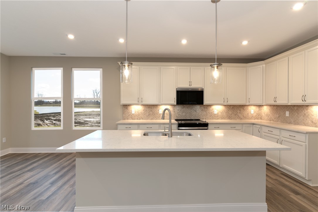 29111 Lancaster Lane North Olmsted OH 44070