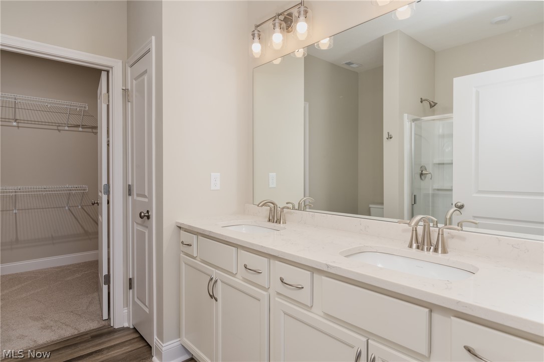 29111 Lancaster Lane North Olmsted OH 44070