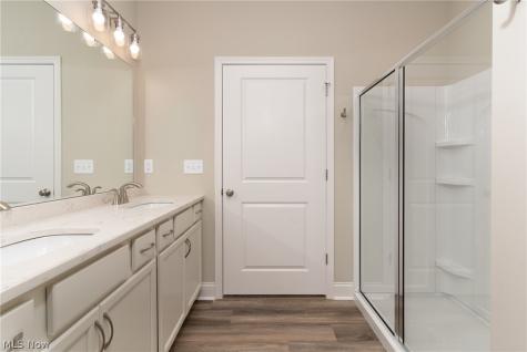 29111 Lancaster Lane North Olmsted OH 44070