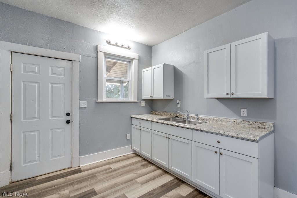 327 Schrock Place SW Massillon OH 44647