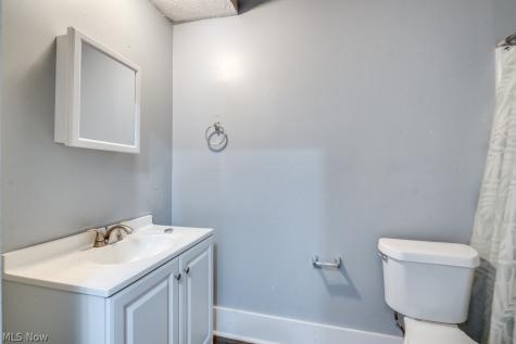 327 Schrock Place SW Massillon OH 44647