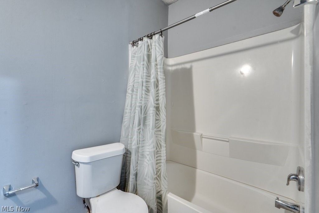 327 Schrock Place SW Massillon OH 44647