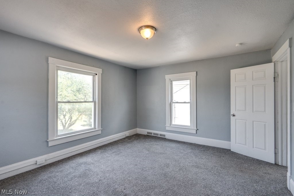 327 Schrock Place SW Massillon OH 44647