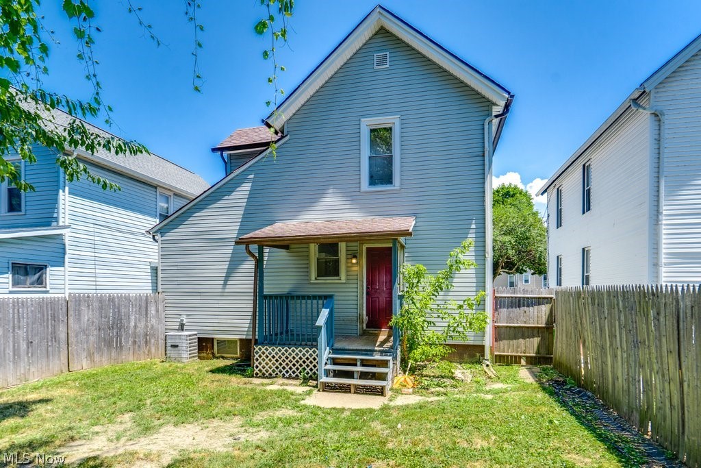 327 Schrock Place SW Massillon OH 44647