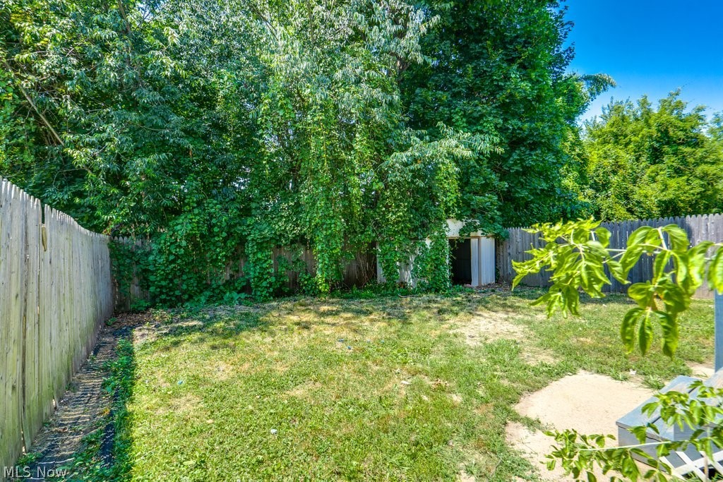 327 Schrock Place SW Massillon OH 44647