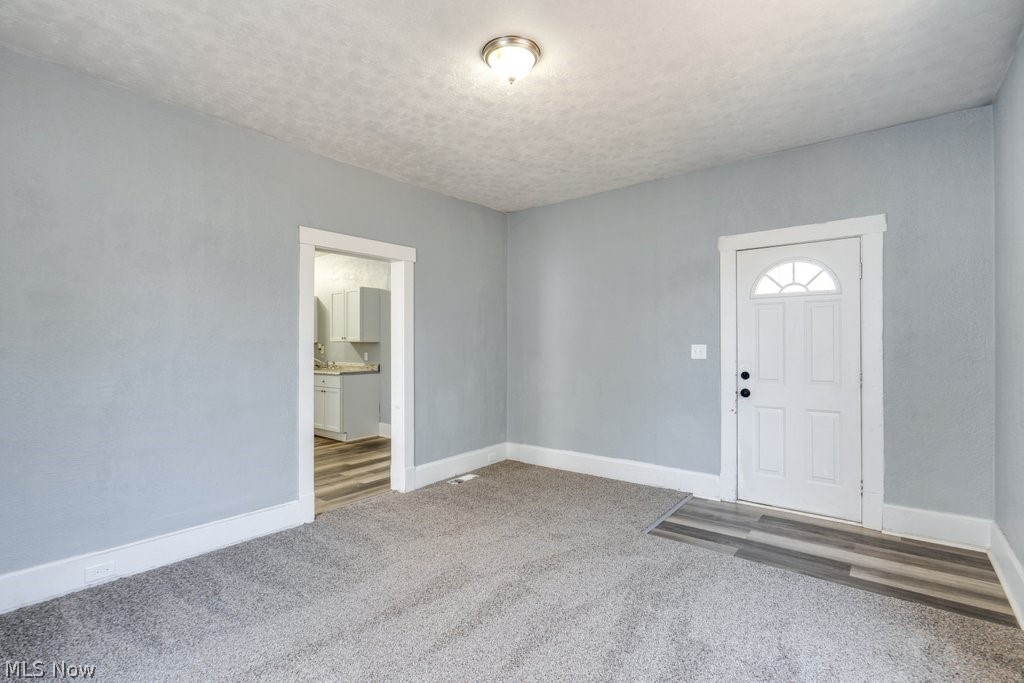 327 Schrock Place SW Massillon OH 44647