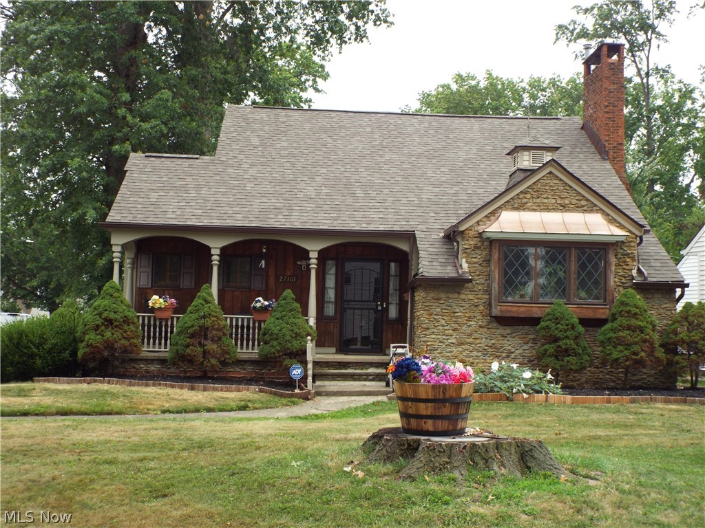 27101 Parkwood Drive Euclid OH 44132