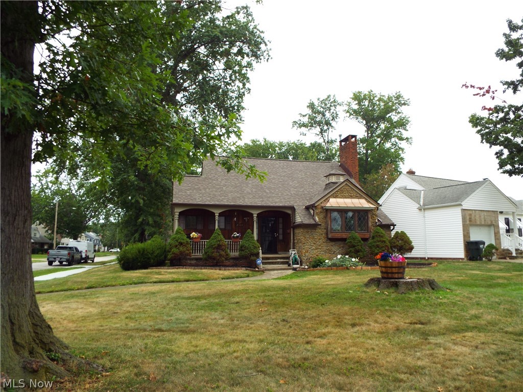 27101 Parkwood Drive Euclid OH 44132