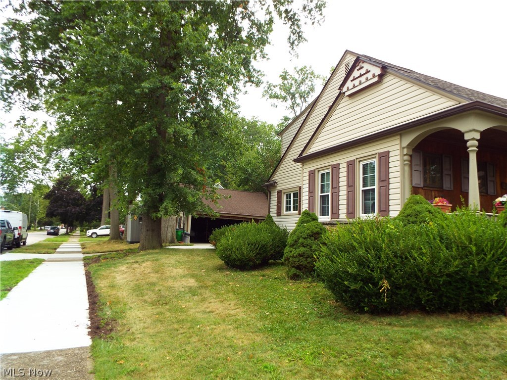 27101 Parkwood Drive Euclid OH 44132