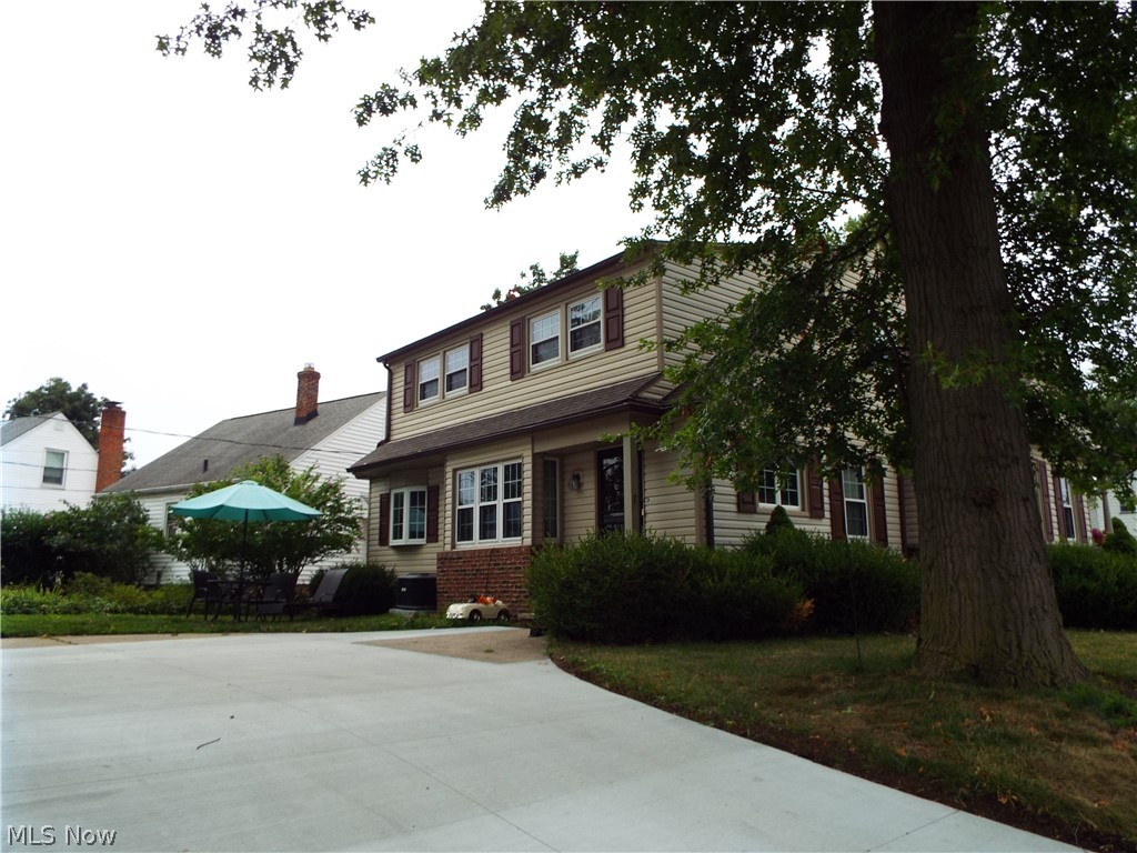 27101 Parkwood Drive Euclid OH 44132