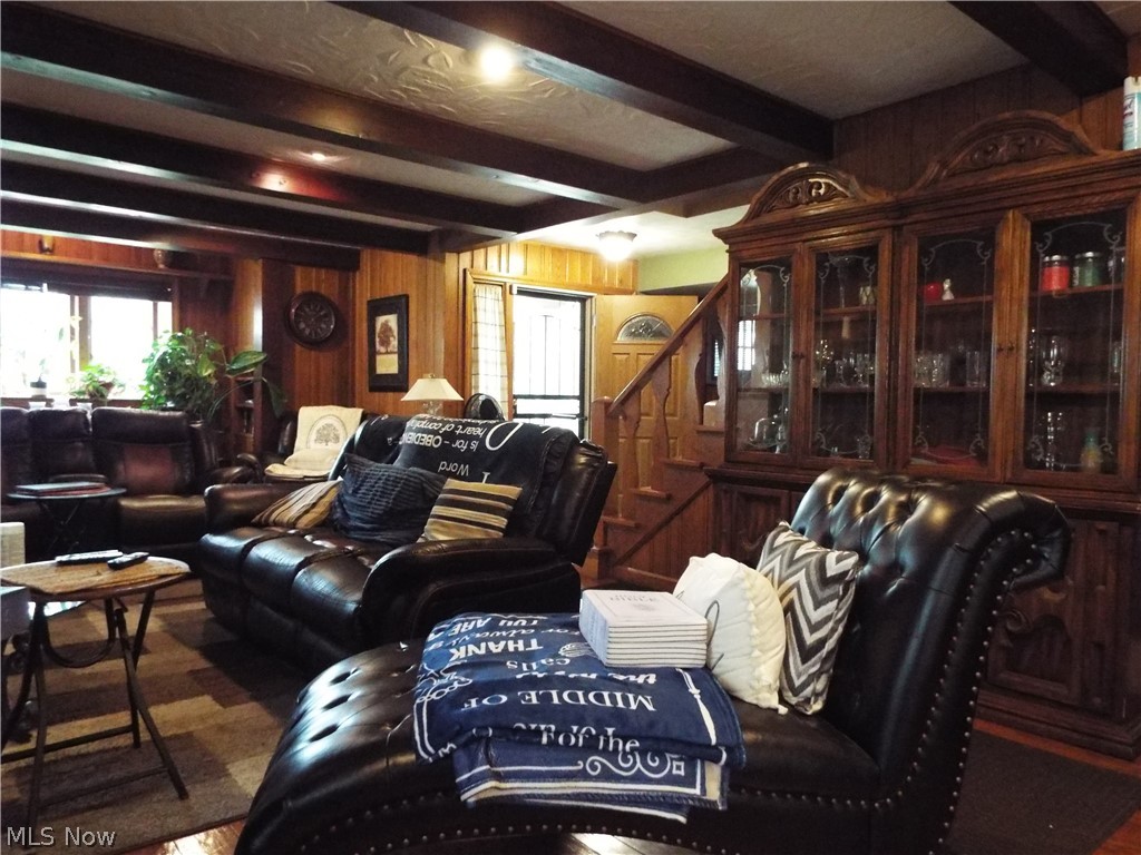 27101 Parkwood Drive Euclid OH 44132