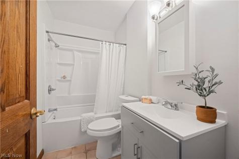 34 Helen Avenue Niles OH 44446