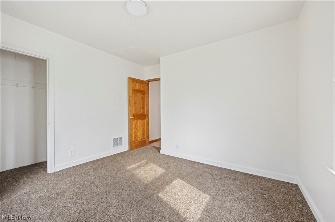 34 Helen Avenue Niles OH 44446