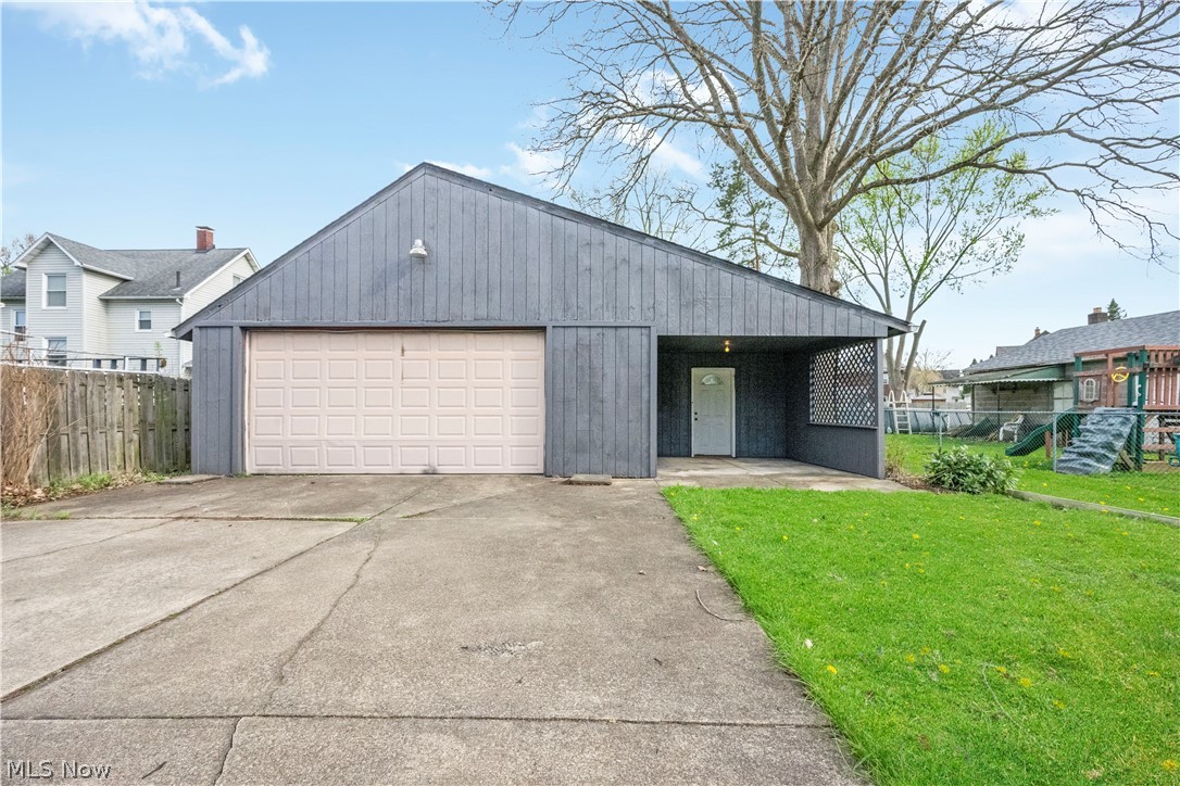 34 Helen Avenue Niles OH 44446