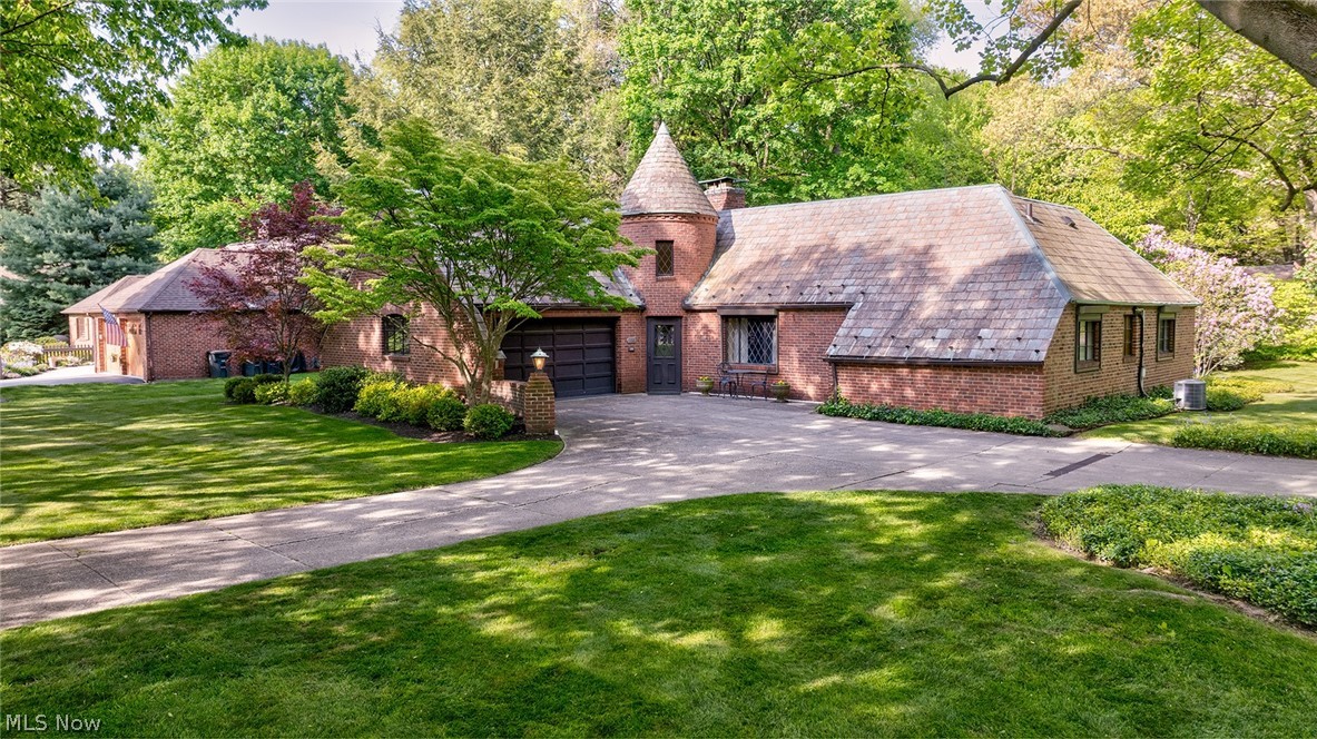 110 White Pond Drive Akron OH 44313