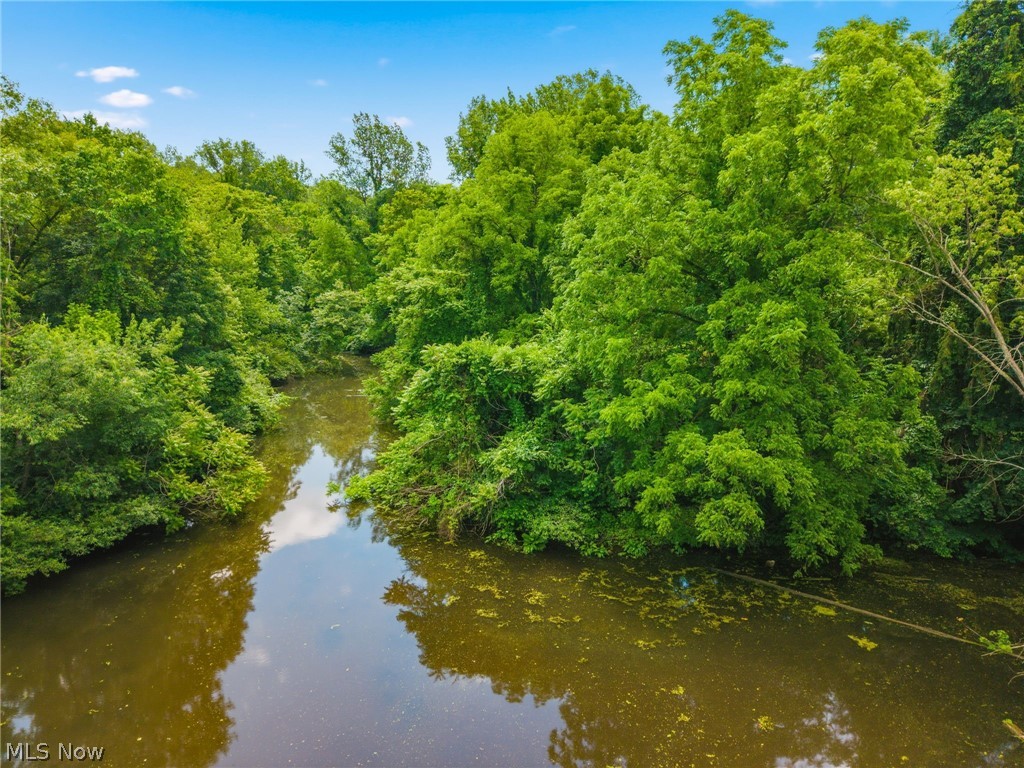 619 Portage Lakes Drive Akron OH 44319
