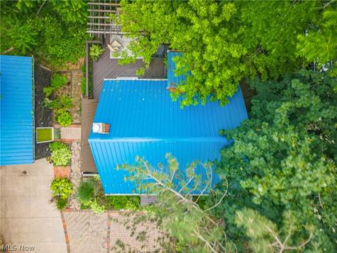 619 Portage Lakes Drive Akron OH 44319