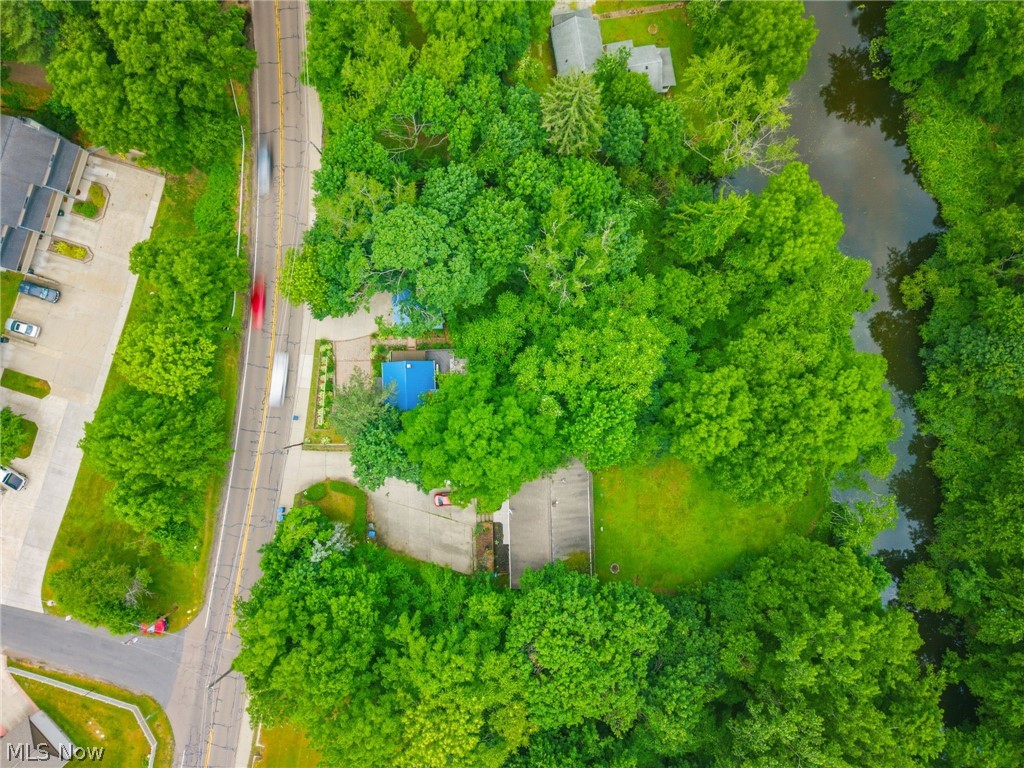 619 Portage Lakes Drive Akron OH 44319