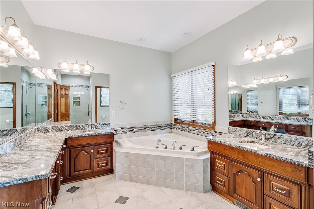 7004 Southberry Hill Canfield OH 44406