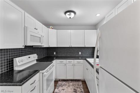 2557 9th Street Cuyahoga Falls OH 44221
