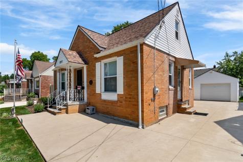 2557 9th Street Cuyahoga Falls OH 44221