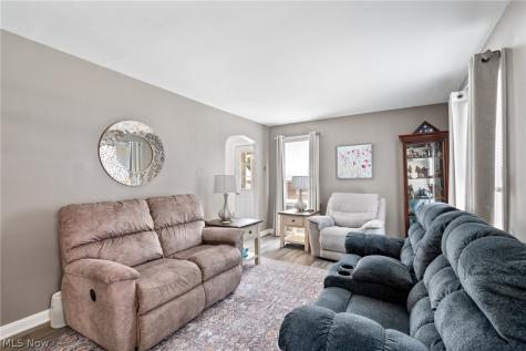 2557 9th Street Cuyahoga Falls OH 44221