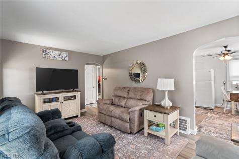 2557 9th Street Cuyahoga Falls OH 44221