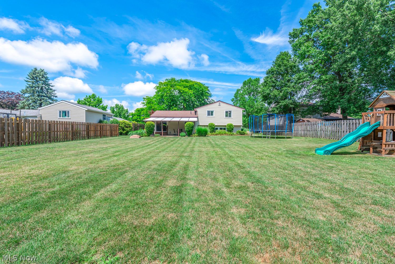 794 Glencairn Lane Brunswick OH 44212