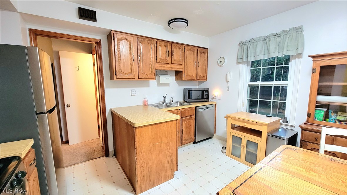11807 Hastings Road Garfield Heights OH 44125