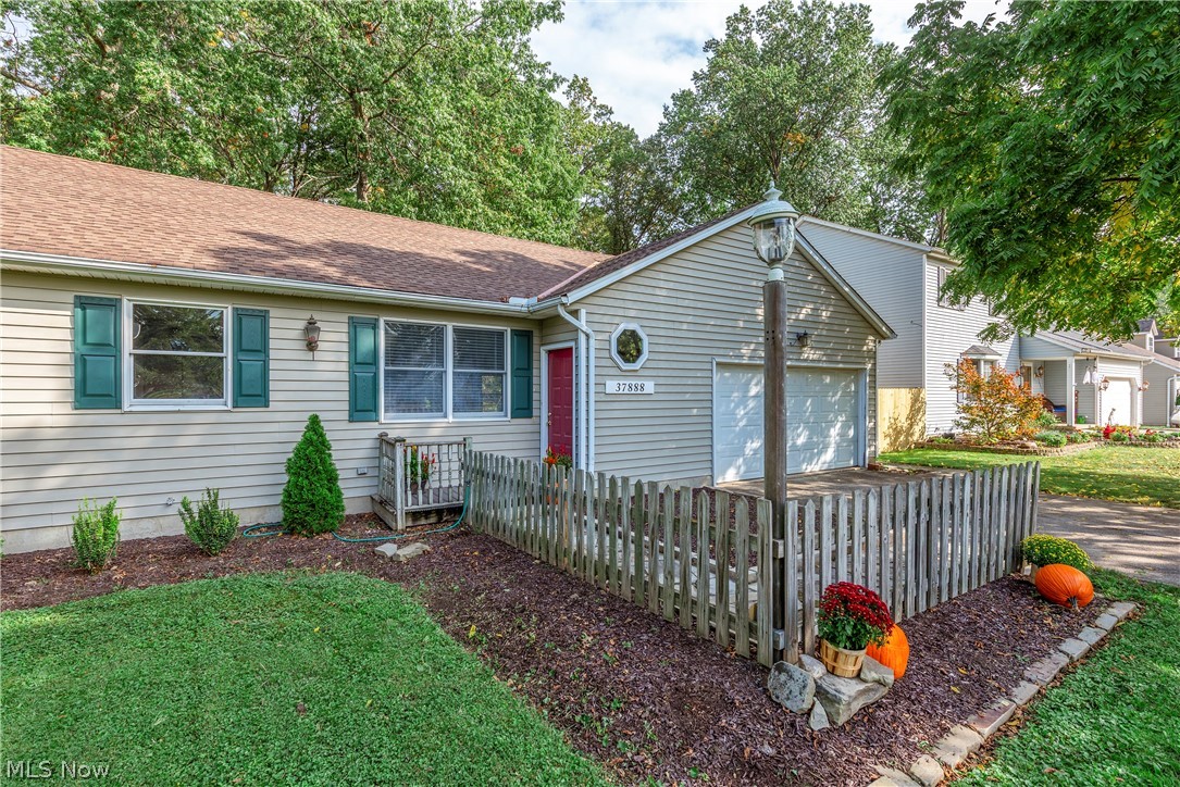 37888 N Doovys Street Avon OH 44011