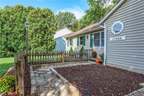 37888 N Doovys Street Avon OH 44011