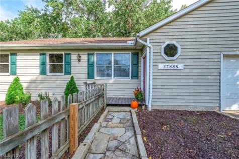 37888 N Doovys Street Avon OH 44011