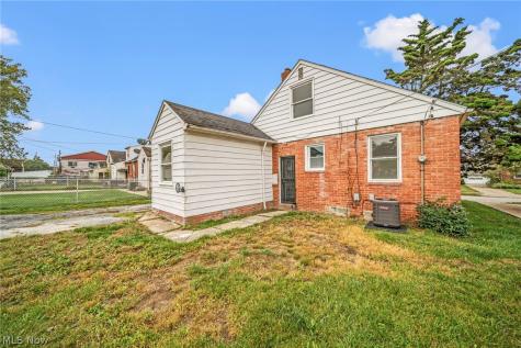 3983 E 176th Street Cleveland OH 44128