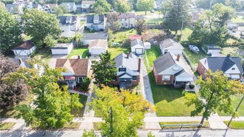 3983 E 176th Street Cleveland OH 44128