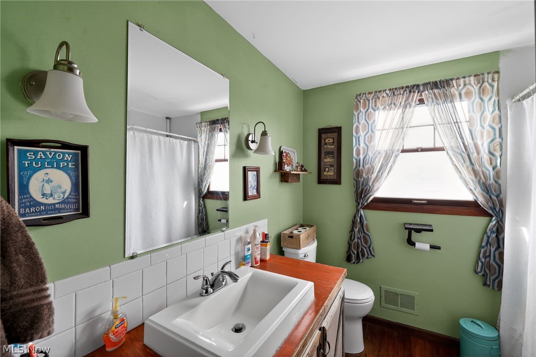 8134 Oberlin Road Elyria OH 44035