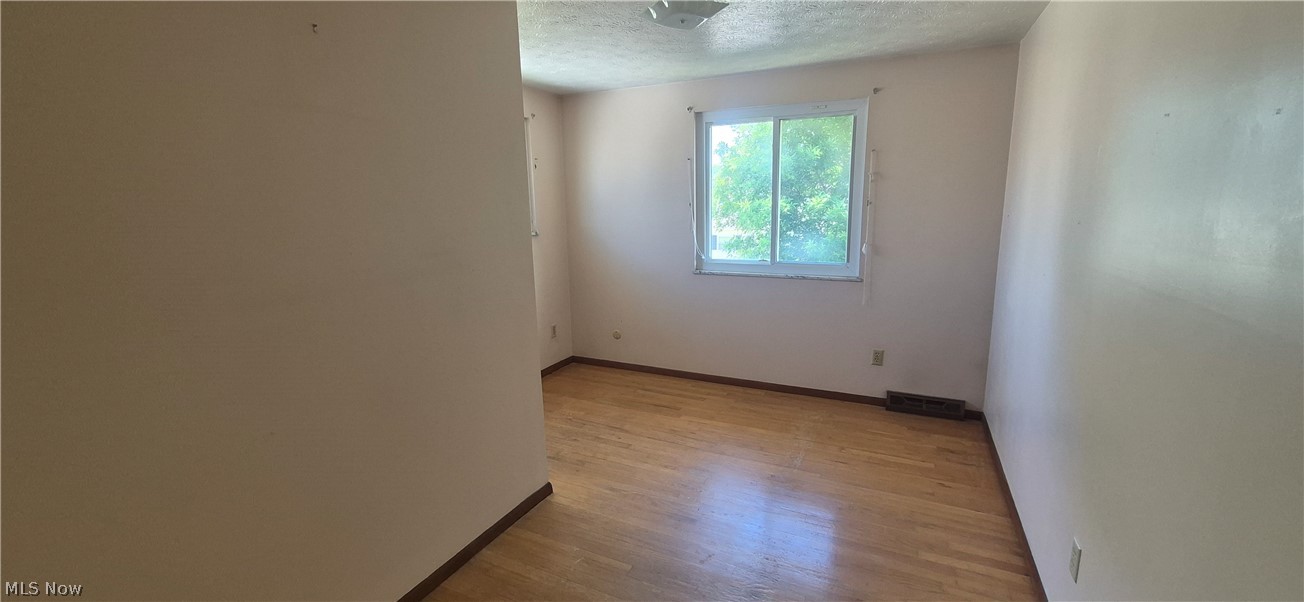 3908 Kenmore Avenue Parma OH 44134