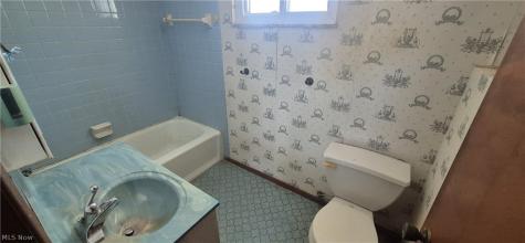 3908 Kenmore Avenue Parma OH 44134