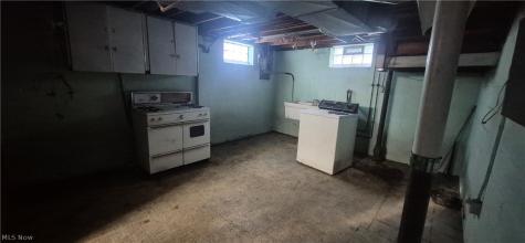 3908 Kenmore Avenue Parma OH 44134