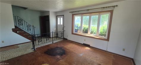 3908 Kenmore Avenue Parma OH 44134