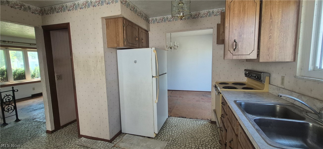 3908 Kenmore Avenue Parma OH 44134