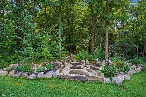 952 Ravenna Road Kent OH 44240