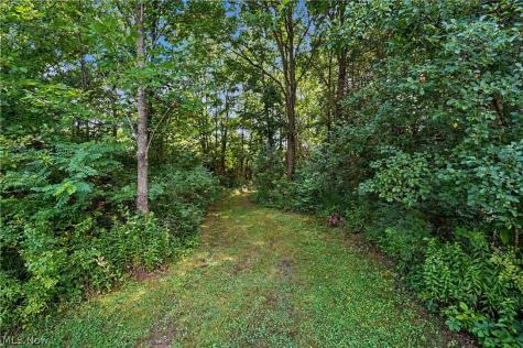 952 Ravenna Road Kent OH 44240