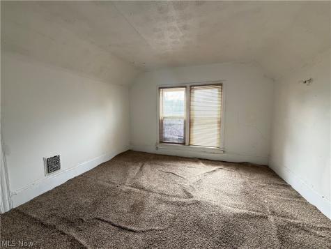 6721 Hough Avenue Cleveland OH 44103