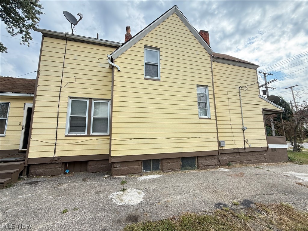 6721 Hough Avenue Cleveland OH 44103