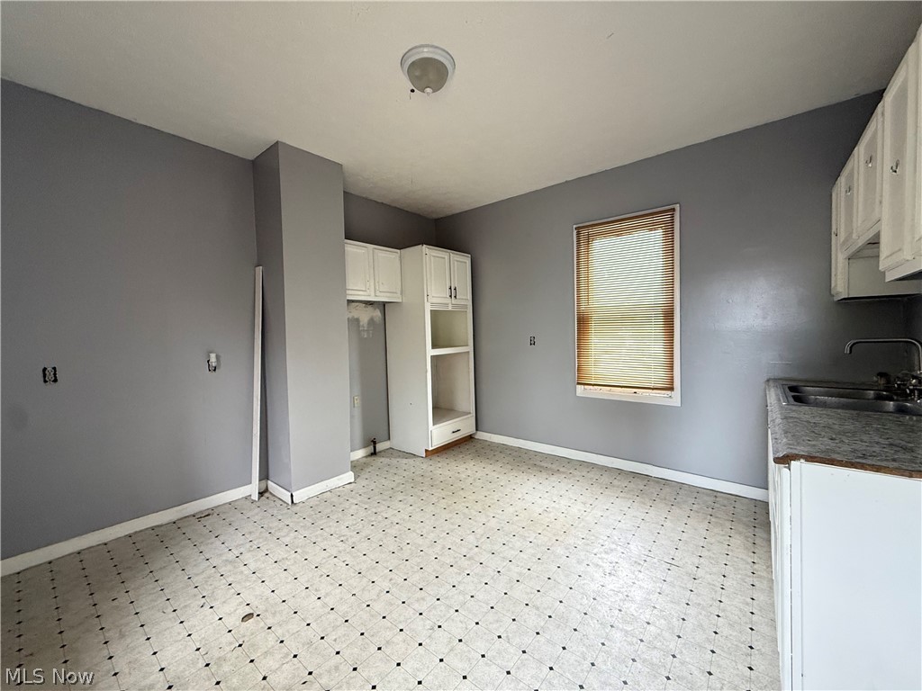 6721 Hough Avenue Cleveland OH 44103