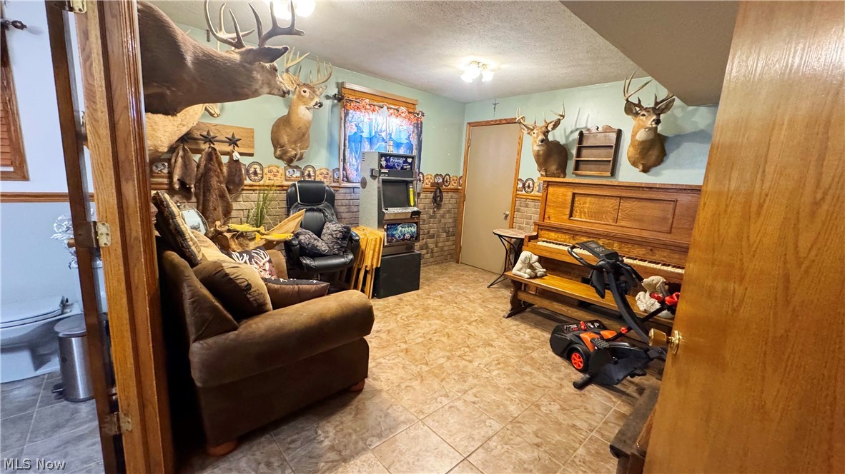 25 Oak Drive Dillonvale OH 43917